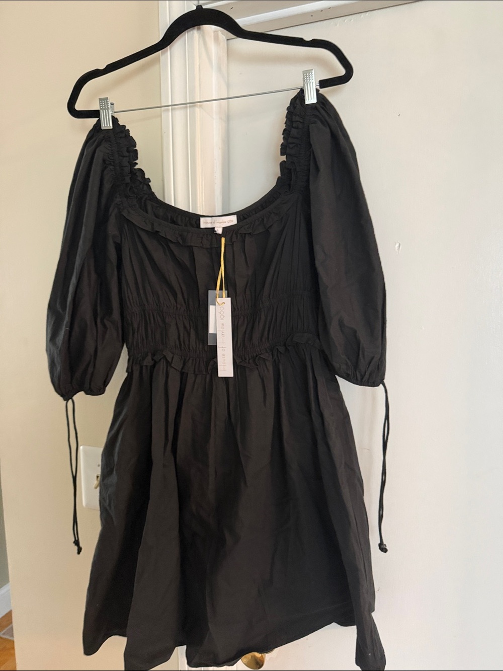 House of Harlow 1960 Black Puff-Sleeve Smocked Midi Dress